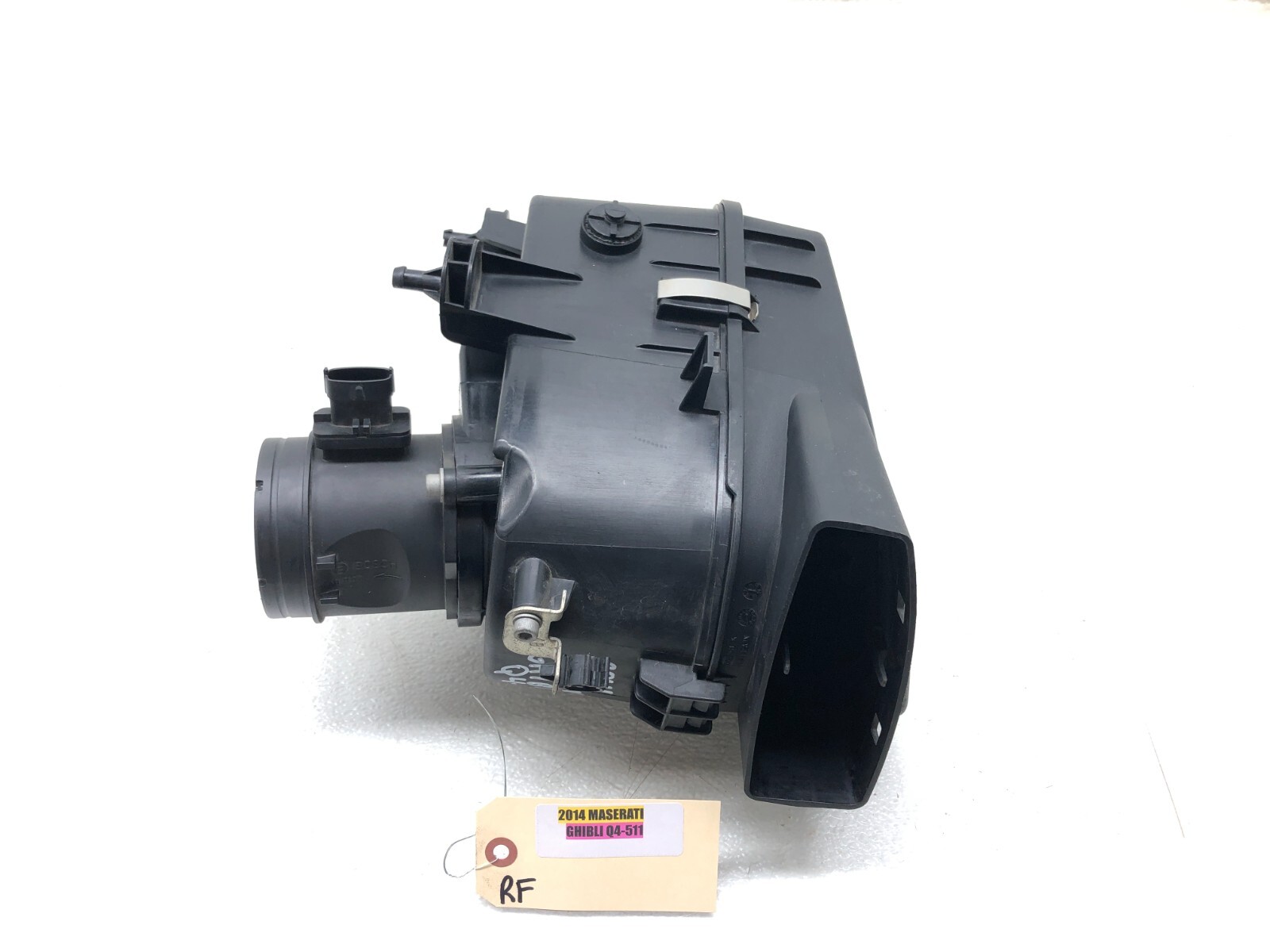 2014-2019 MASERATI GHIBLI SQ4 3.0L RIGHT PASS FRONT AIR CLEANER FILTER BOX OEM.