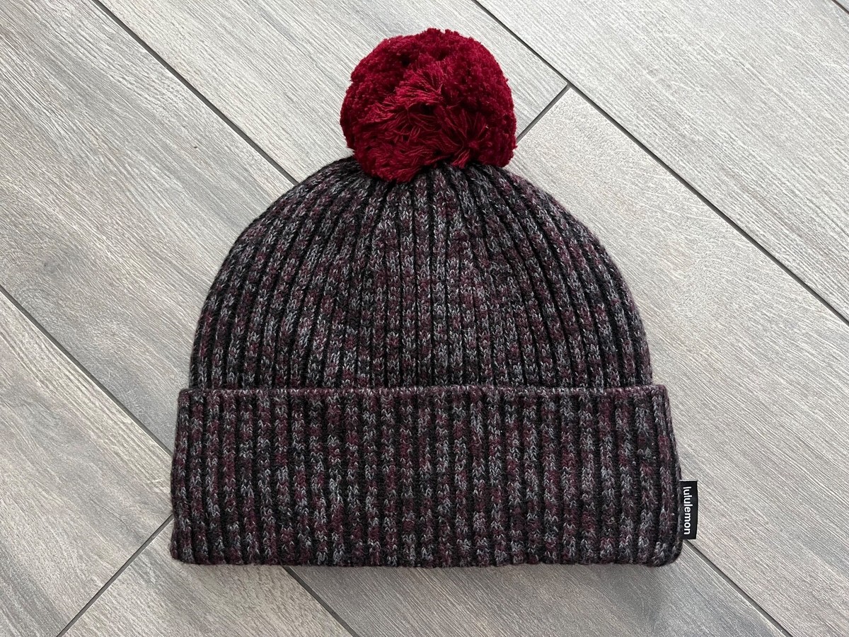 LULULEMON TEXTURED FLEECE LINED KNIT BEANIE, CASSIS/BLACK 