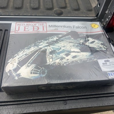 MPC Return Of The Jedi Millennium Falcon Kit #8917 Factory Sealed c1983