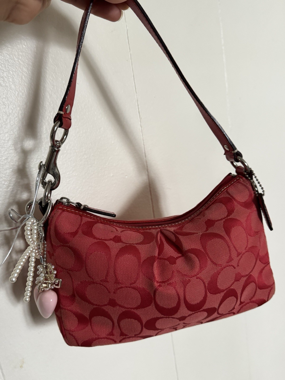 Coach Women’s Red Signature Logo Shoulder Bag Purse , Silver Zip