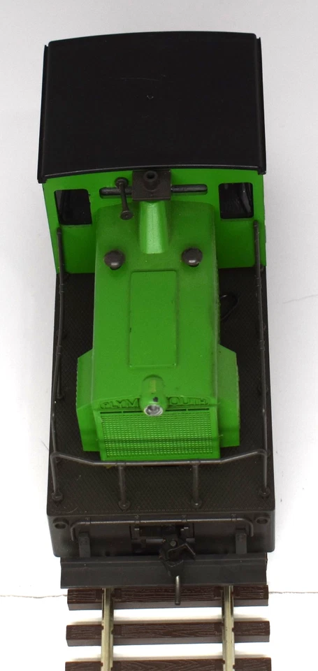 ATLAS O SCALE 2-RL #23 RDG READING LINES WDT SWITCHER 6123 W/KADEES RUNS & LIGHT - Image 3 of 4