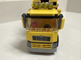 LEGO CITY: Auto Transporter (60060) Incomplete