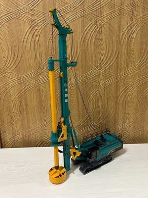 1/40 Scale Model of Sany 360H Rotary Drilling Rig