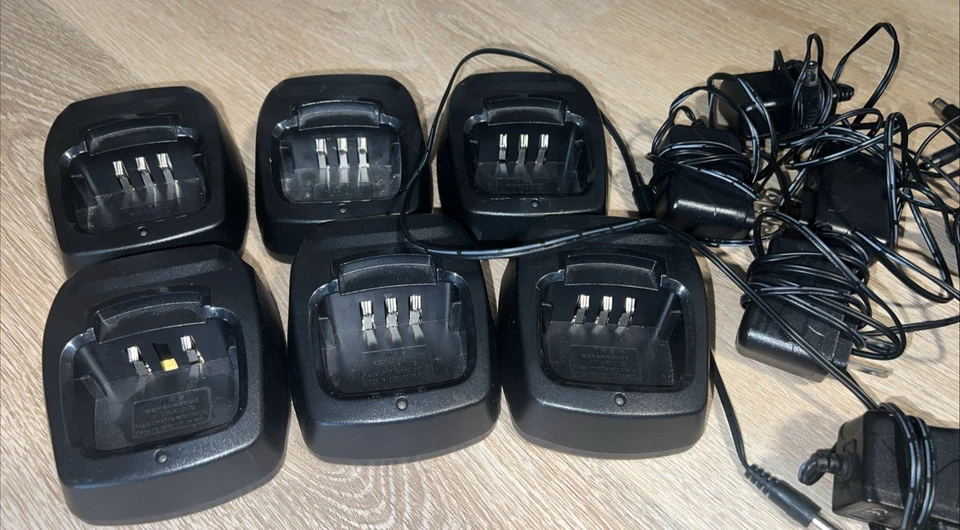 (7) Radios X-600 UHF y 6 cargadores para radios Tekk X-60. funcionando. ¡SIN BATES! Foto 4 de 4