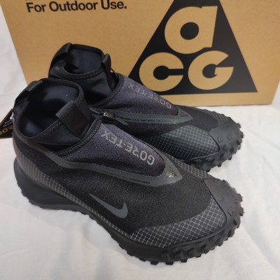 nike acg gore tex mountain fly on feet