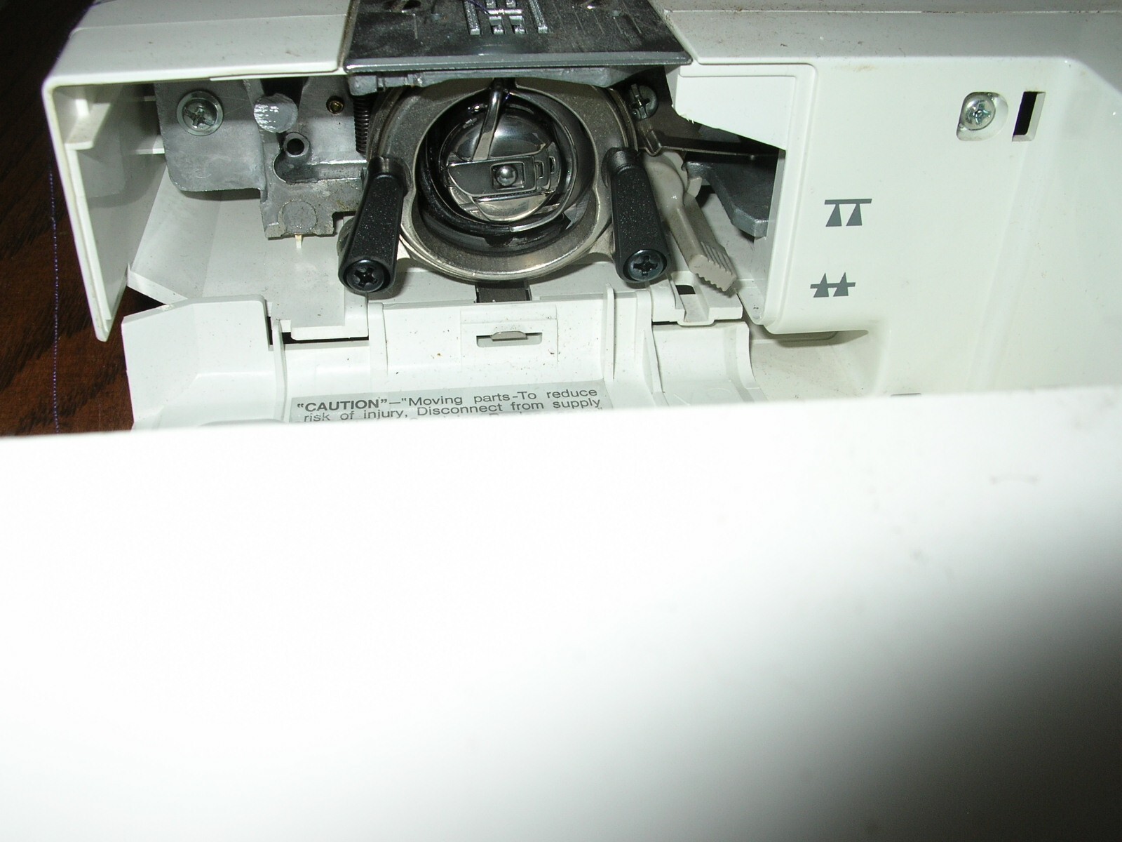 BERNINA 50 SEWING MACHINE ..Needs FEET ..SEE DESCRIPTION eBay