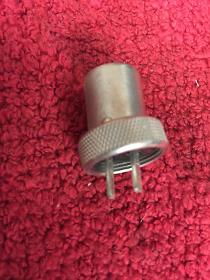 P-202 FHT CINCH JONES 2 PIN PLUG