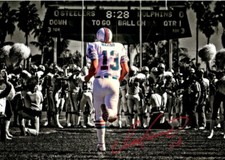 2023 PITTS DAN MARINO MIAMI DOLPHINS COMMEMORATIVE ORANGE BOWL ENTRANCE