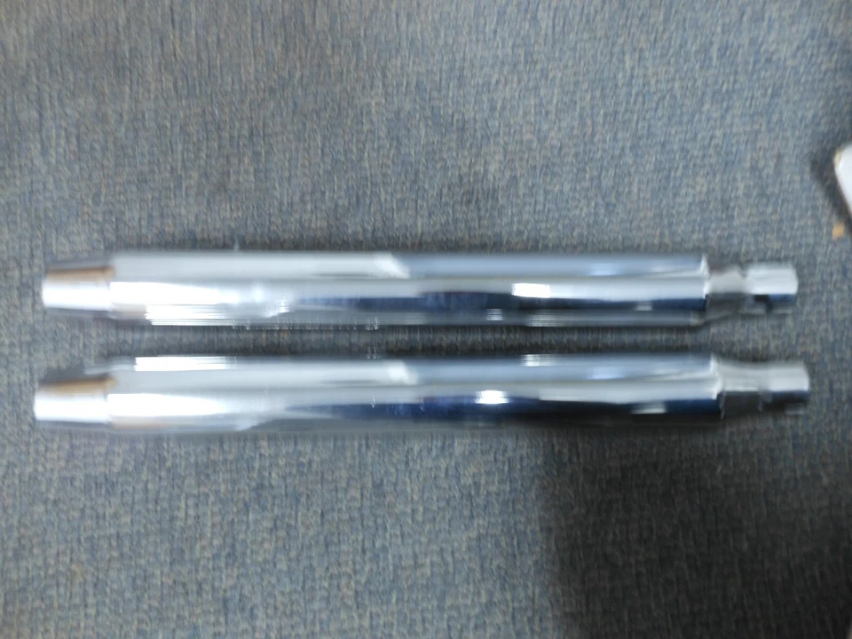 Silenciador de escape cromado NOS MAC Performance Yamaha 77-82 XS400 402-221 Foto 3 de 4