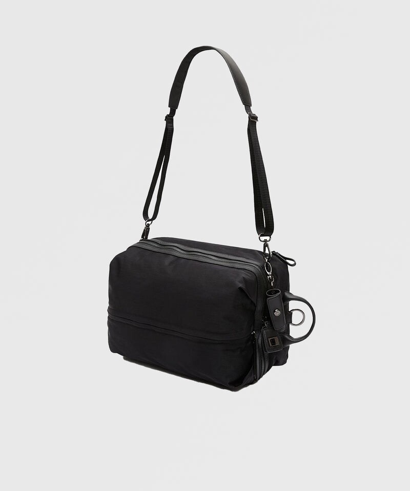 NEW NWT Caraa Studio 2 Black Gunmetal Hardware Backpack Tote  display picture 1