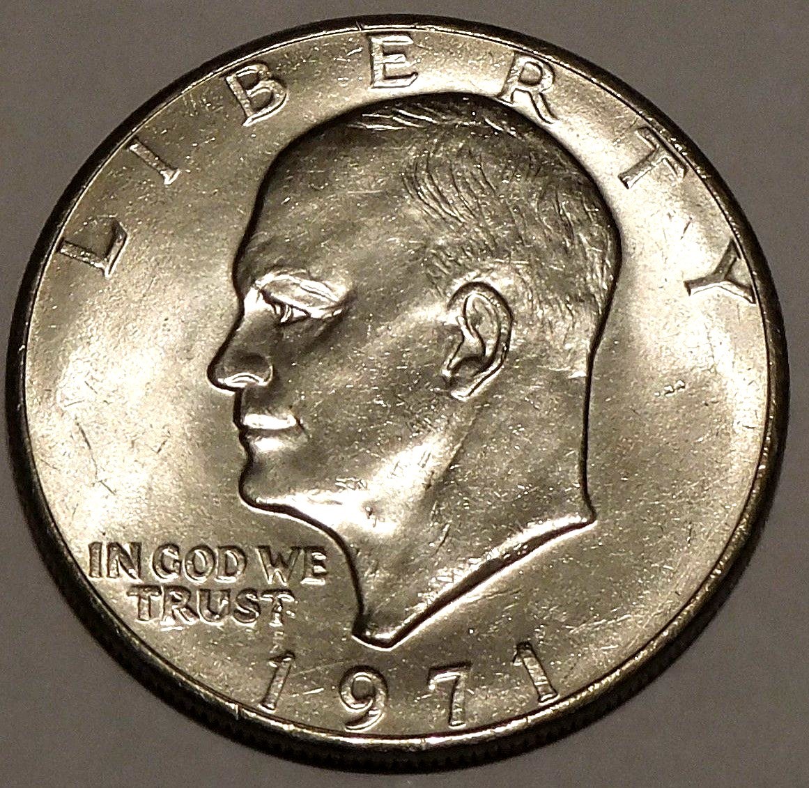 1971-P- 1$ Eisenhower Dollar Coin - Copper-Nickel Clad