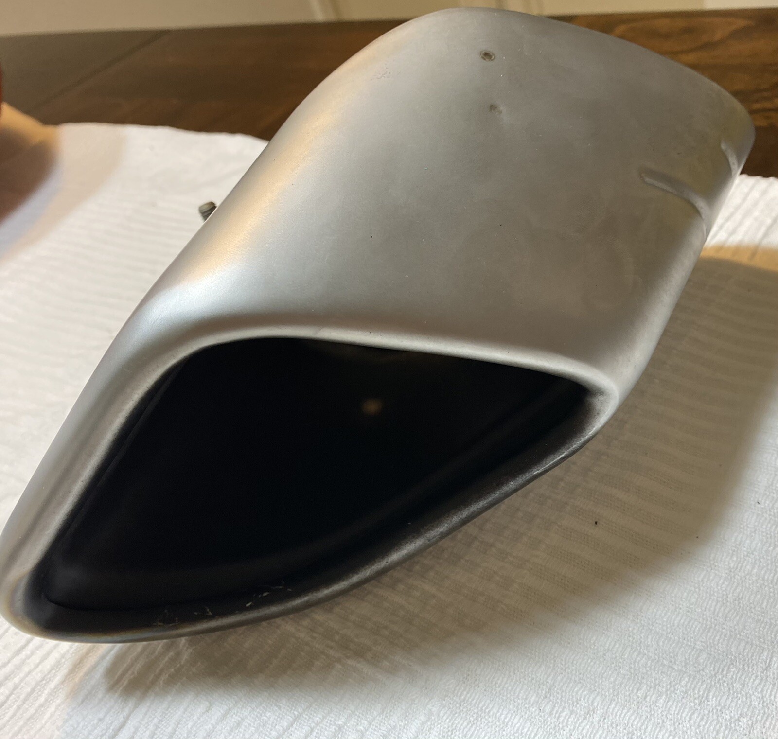 2016-2020 McLaren 570S 570GT REAR RIGHT PASSENGER SIDE MUFFLER PIPE TIP OEM