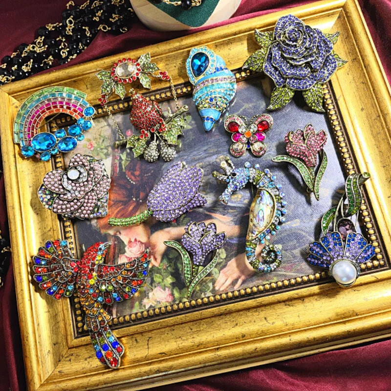 Vintage Medieval Baroque Design Luxury Full Rhinestone Brooch Pin Flowers Gift