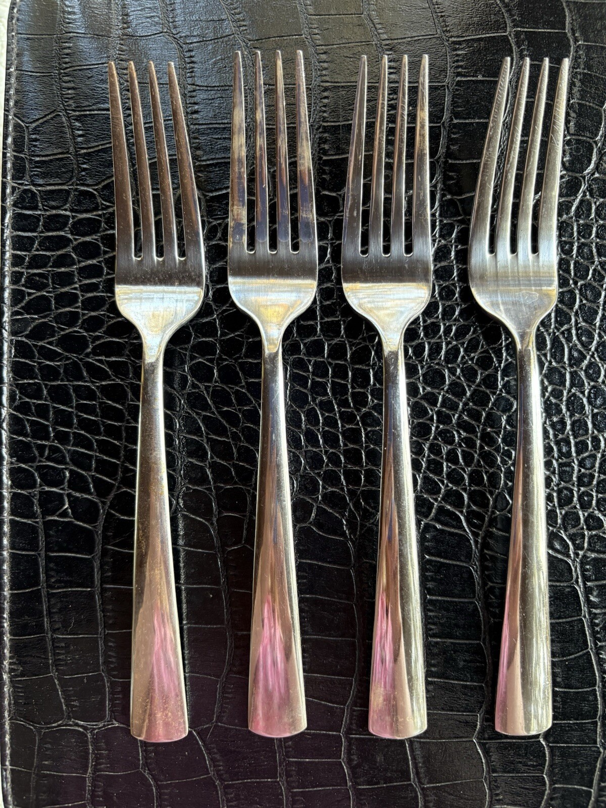 Oneida Stainless Flatware Satin NOCHA Lot Of 4 Dinner Forks