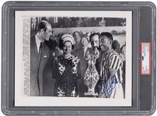 PSA 1968 Pelé & Queen Elizabeth Original Wir...