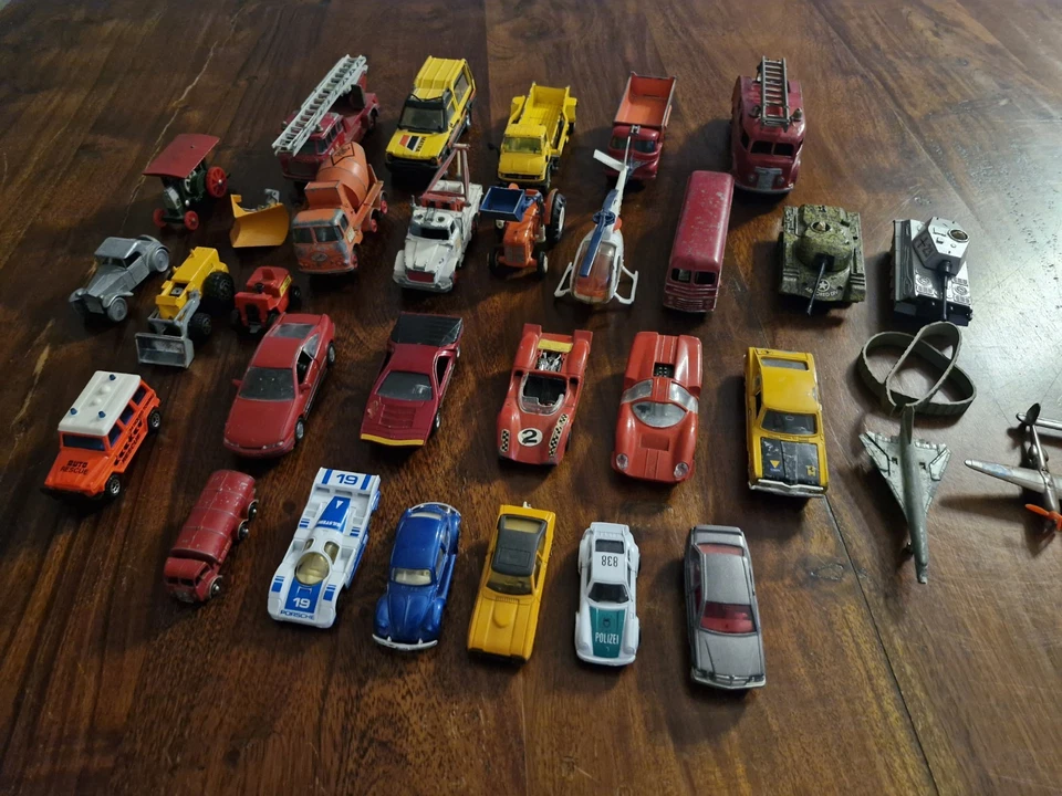 Matchbox Konvolut Majorette Corgi toys usw. Ersatzteile - Bild 2 von 4