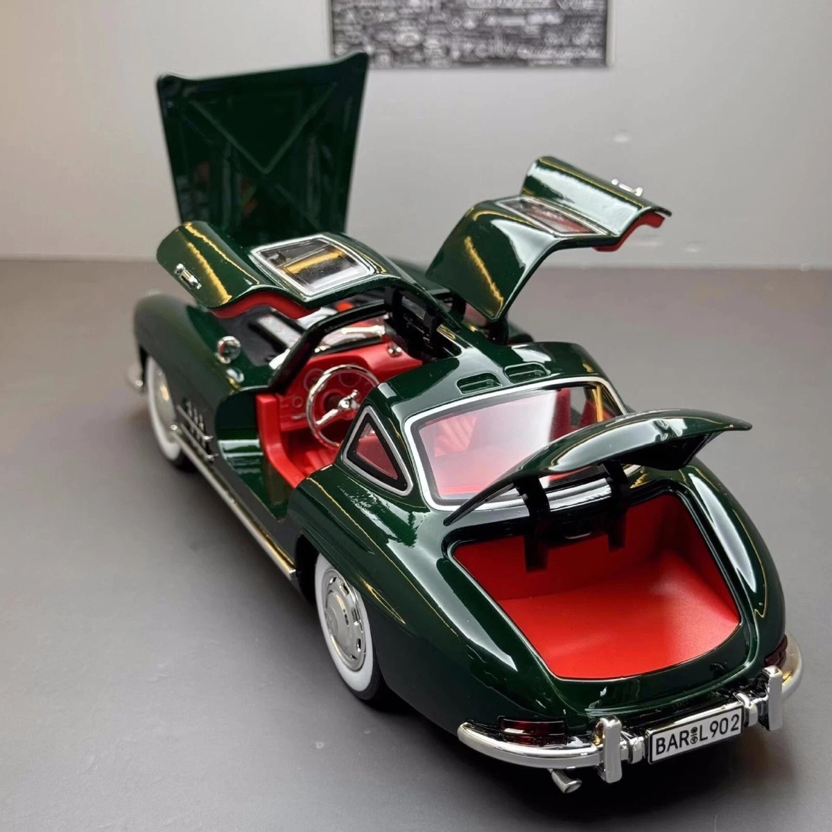 1954 Mercedes Benz 300SL 1:24スケール 1:24 1954 Mercedes‑Benz 300SL Diecast Model Car Vintage Toy Gift w