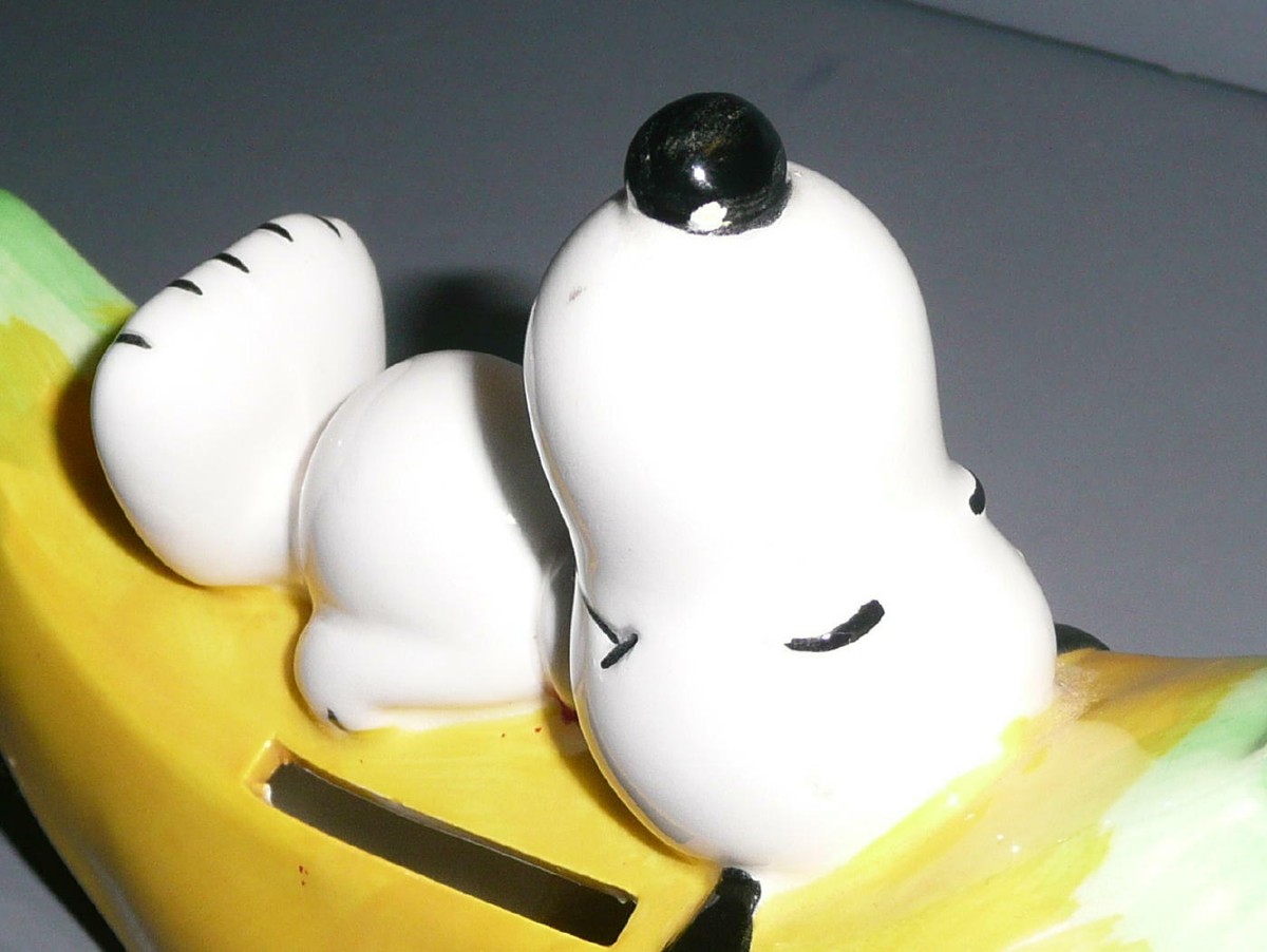 スヌーピー バンクシ Snoopy Pottery Piggy Bank | eBay
