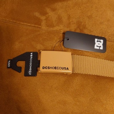 DC Shoes USA Beige Belt OSFA likenew/Never Used Nylon Logo Buckle One Size Men s