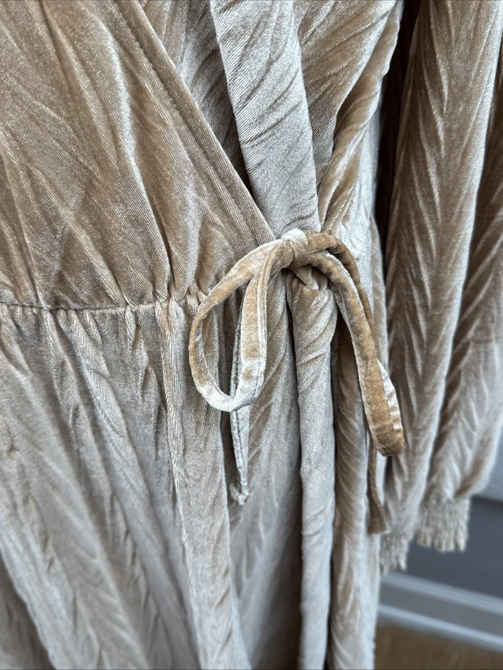 Cato Cream Crushed Velvet Wrap Dress Long Sleeve Womens XL  V Neck Holiday Party - Image 3 of 4