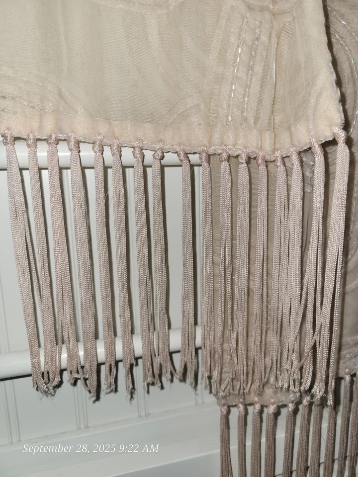 Bufanda Cejon Light con cuentas de melocotón con flecos Foto 4 de 4