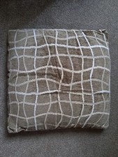 Scs Minx Colour Cushion 35x35cm . VERY GOOD CONDITION