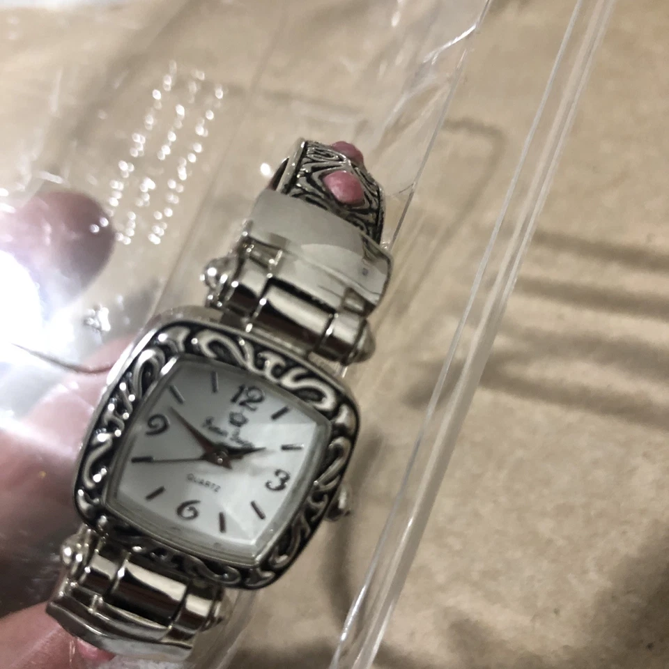 Relógio de pulso analógico Premier Designs com punho e movimento de quartzo - Imagem 2 de 4