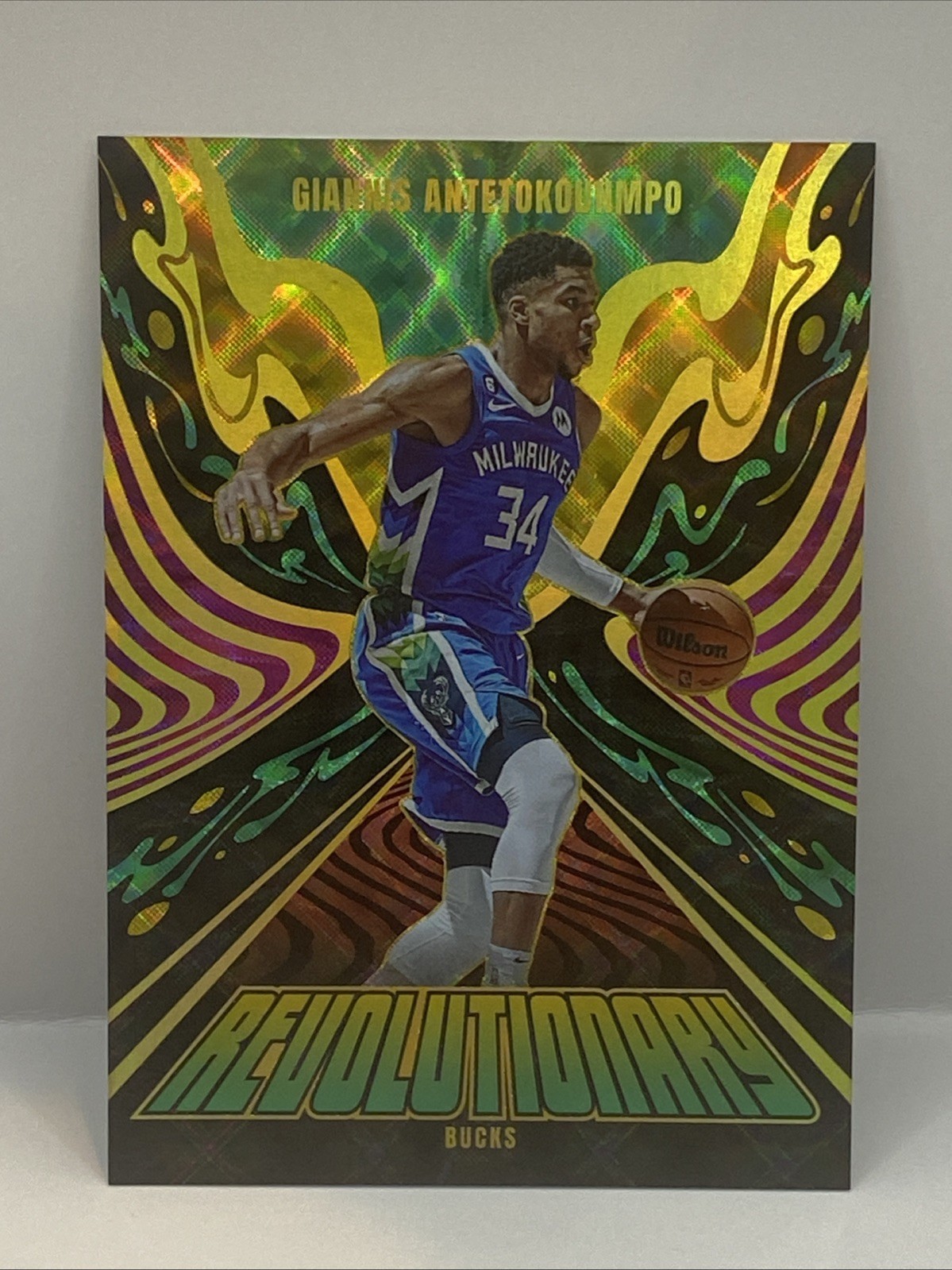 2023-24 Revolution Basketball Giannis Antetokounmpo Revolutionary CASE HIT SSP