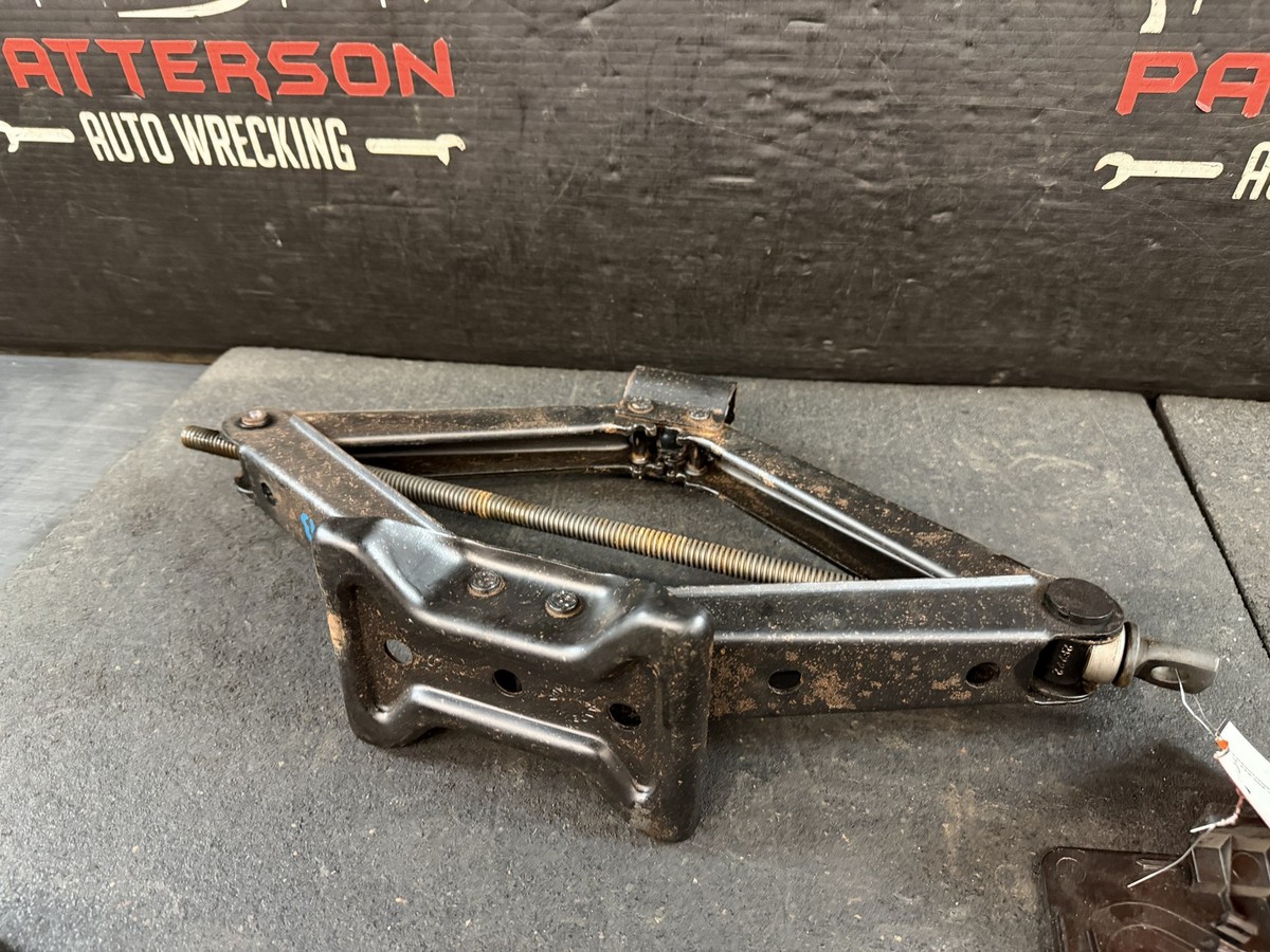07-13 ACURA MDX SPARE TIRE SCISSOR JACK KIT | eBay