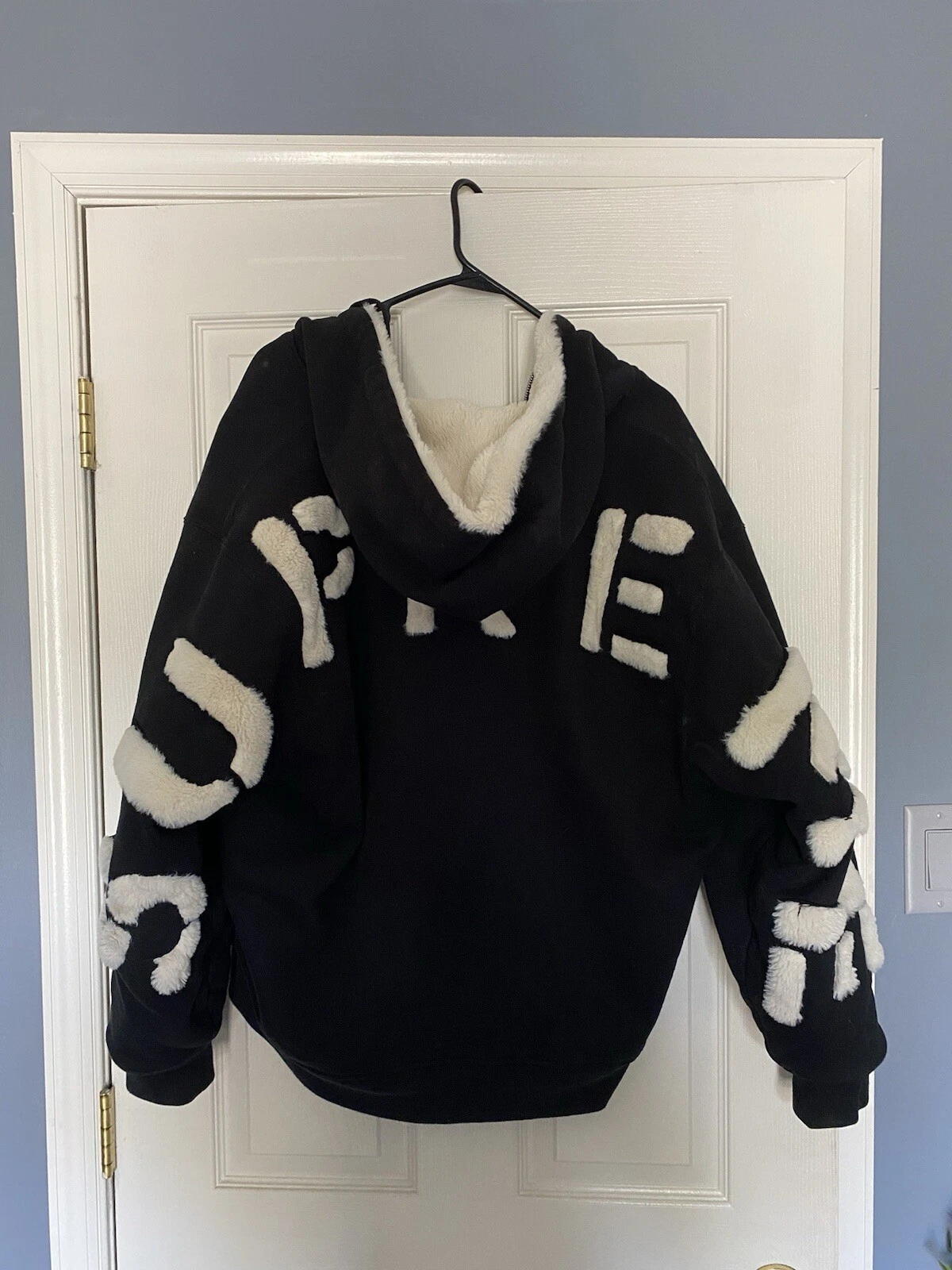 Sweat shirt à capuche zippé Supreme Faux Fur « noir (taille moyenne)