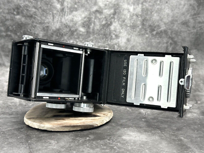 Rare! EXC+5] YASHICA E Flash Yashinon 80mm f3.5 TLR Film Camera