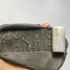 Ancient Near Eastern Engraved Agate Annunaki Intaglio Cylinder Seal Bead 
