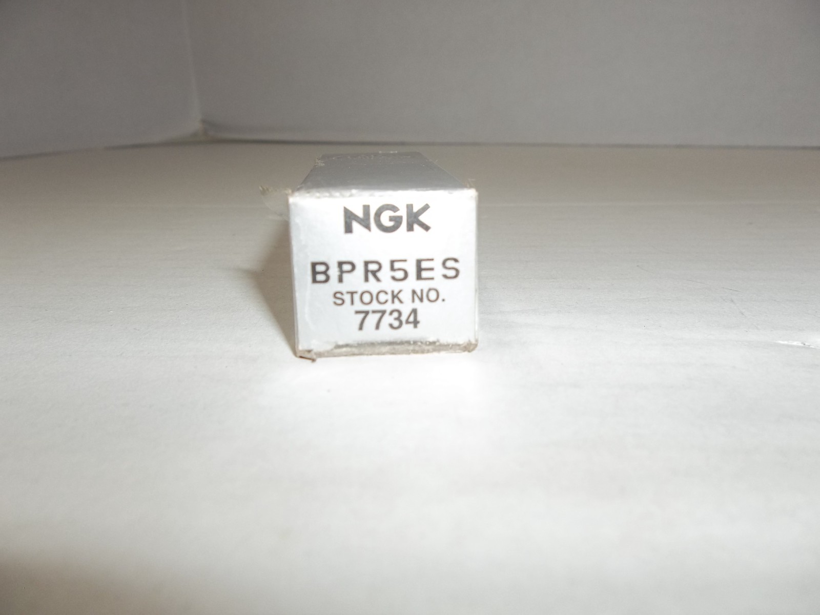 NGK 7734 Standard Resistor Small Engine Spark Plug  BPR5ES