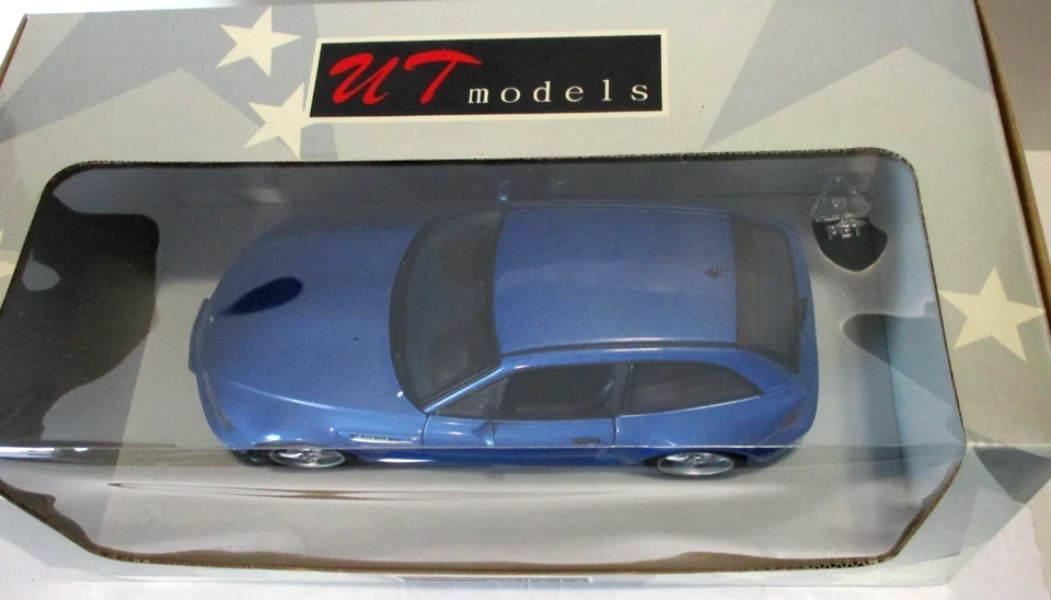 UT Models 1/18 Scale, BMW Series Z3 M coupe, NEW - Image 4 of 4