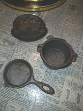 Vintage Miniature Cast Iron Pot Iron And Skillet