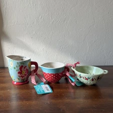 The Pioneer Woman Christmas Ornament Batter Bowl Measuring Cup Colander Floral