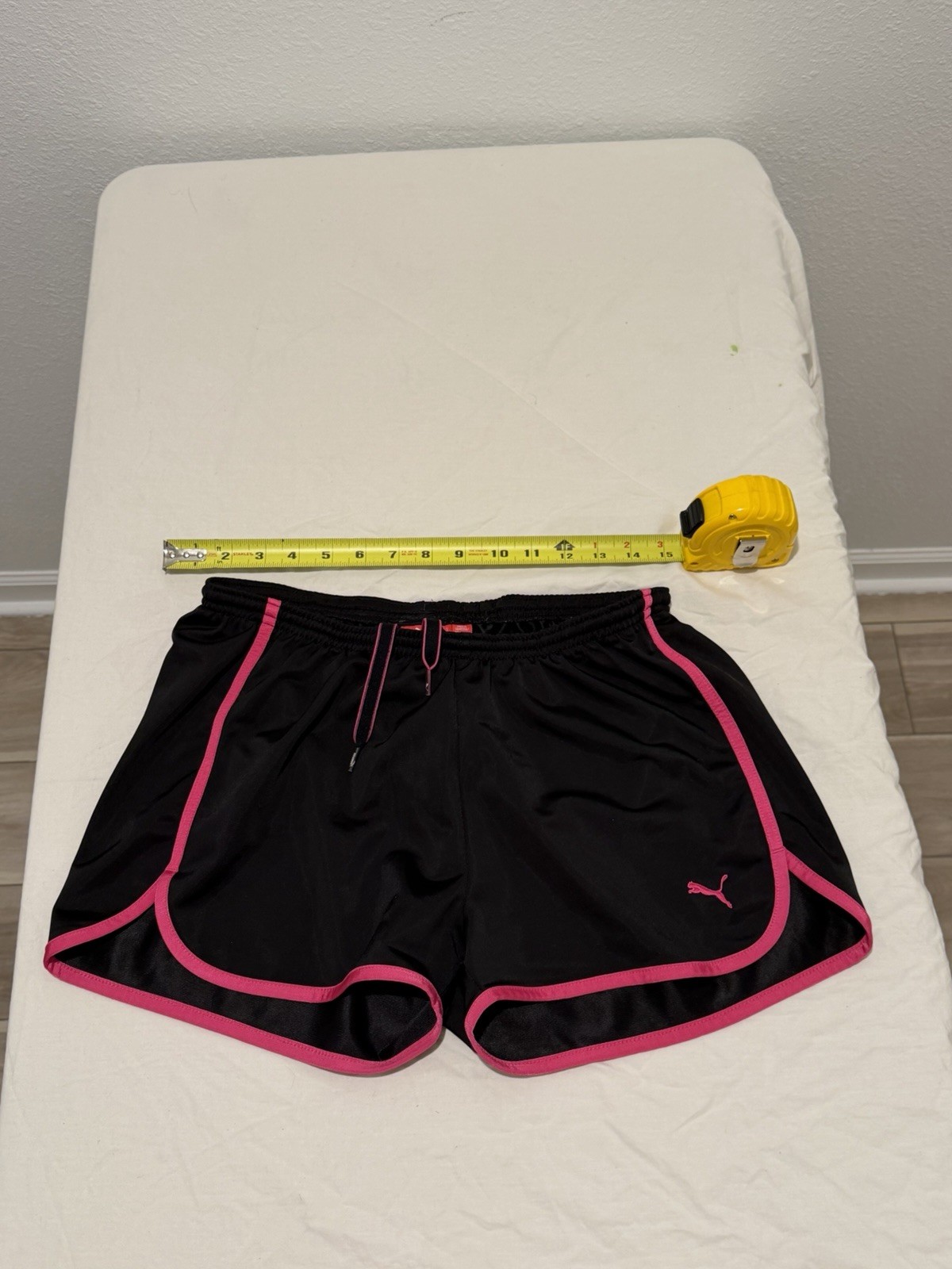 PUMA Women’s Athletic Running Shorts Black Pink Drawstring Size L thumbnail 4