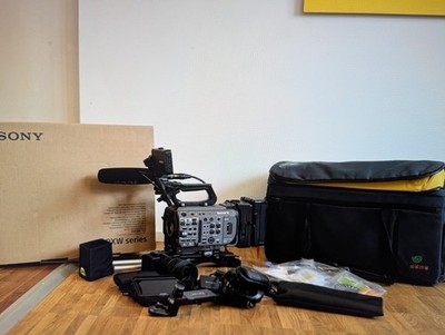 Sony FX9 PXW-FX9V XDCAM 6K Full-Frame Cinema Camera Body