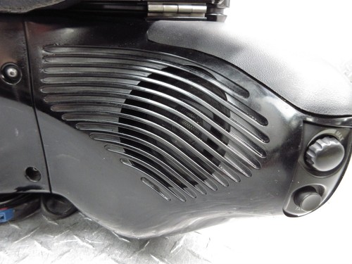 2007 05-09 Yamaha XVZ1300 Royal Star Rear Trunk Luggage Storage Backrest Top Box - Picture 18 of 23
