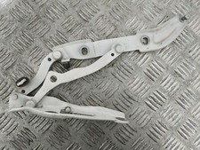 BMW 3 E90 Left Side Bootlid Hinge 7060627