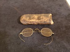 VINTAGE Glasses wire rim glasses 031020213 with vintage case