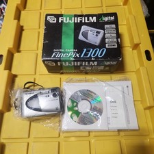 FujiFilm FinePix 1300 Digital Camera 1.3MP New Open Box B57