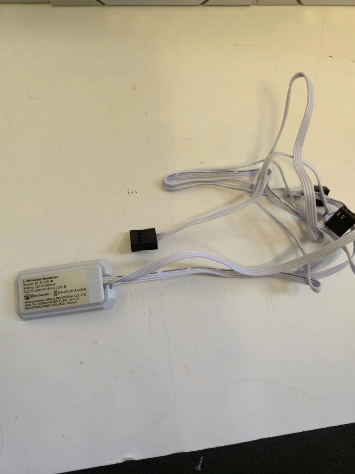 Lian Li TL Wireless LCD 120 - White - 3 Pack - Image 2 of 4