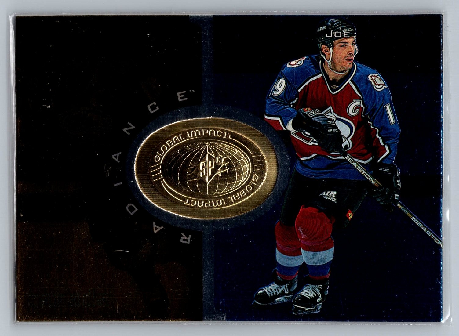 1998-99 SPx Finite #92 Joe Sakic Colorado Avalanche SN