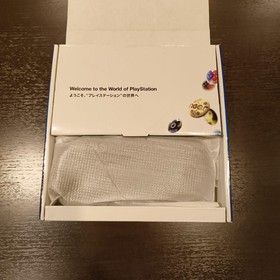 Sony PlayStation PS Vita  PCH-1100 Crystal Black CIB