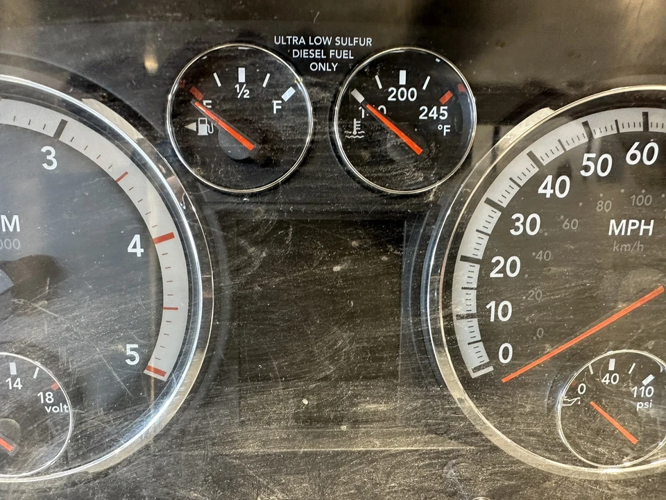 Ram 2500 2010 velocímetro pantalla de clúster (6,7 L diésel) Foto 2 de 4