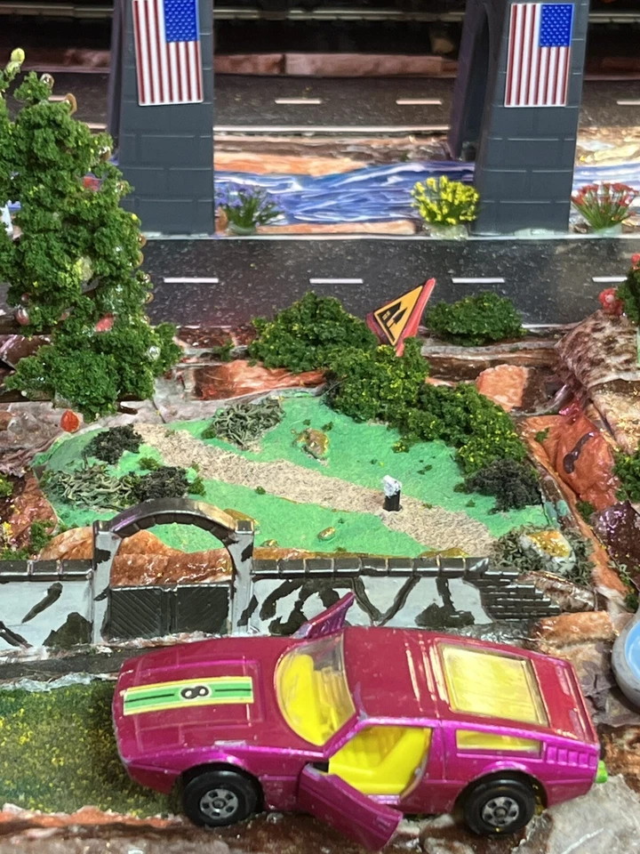 Lesney Matchbox 1972 No 32 Maserati Bora Pink Diecast USED EX Condition - Image 2 of 4