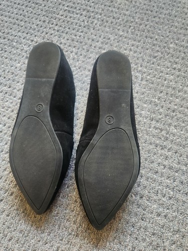 Black Target Size 8 Flat Pointed Shoes - Picture 3 of 3
