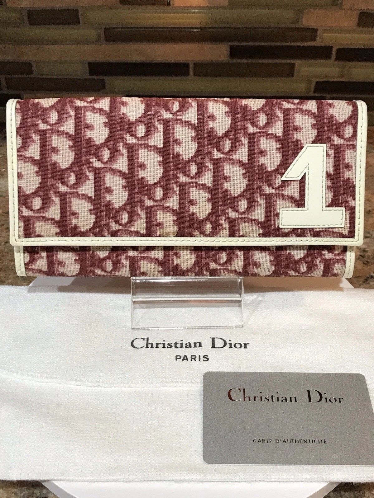 Portefeuille trotteur signé DIOR #1 