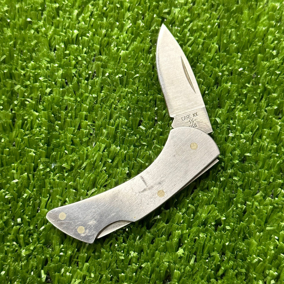 Case XX M1056 LSSP Small lockback knife 5 Dot Stainless Case XX M1056 LSSP Small lockback knife 5 Dot Stainless